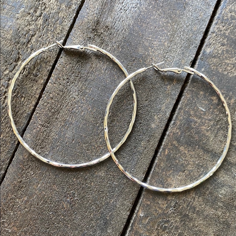 NWOT Silver Hammered Hoop Earrings